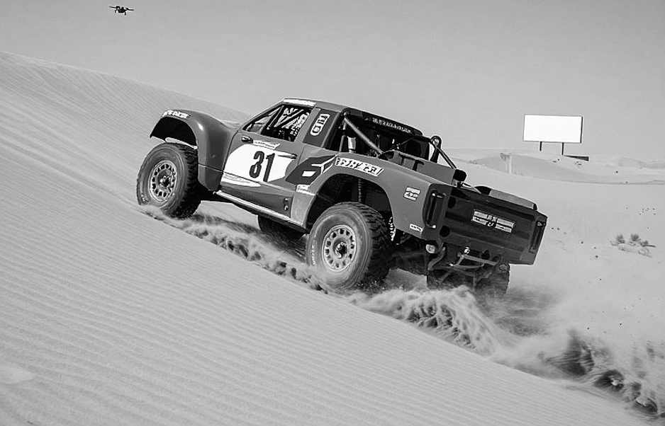 TAG Heuer × Red Bull: घड़ी के लॉन्च में छिपा 332 बनाम 318 का हिसाब